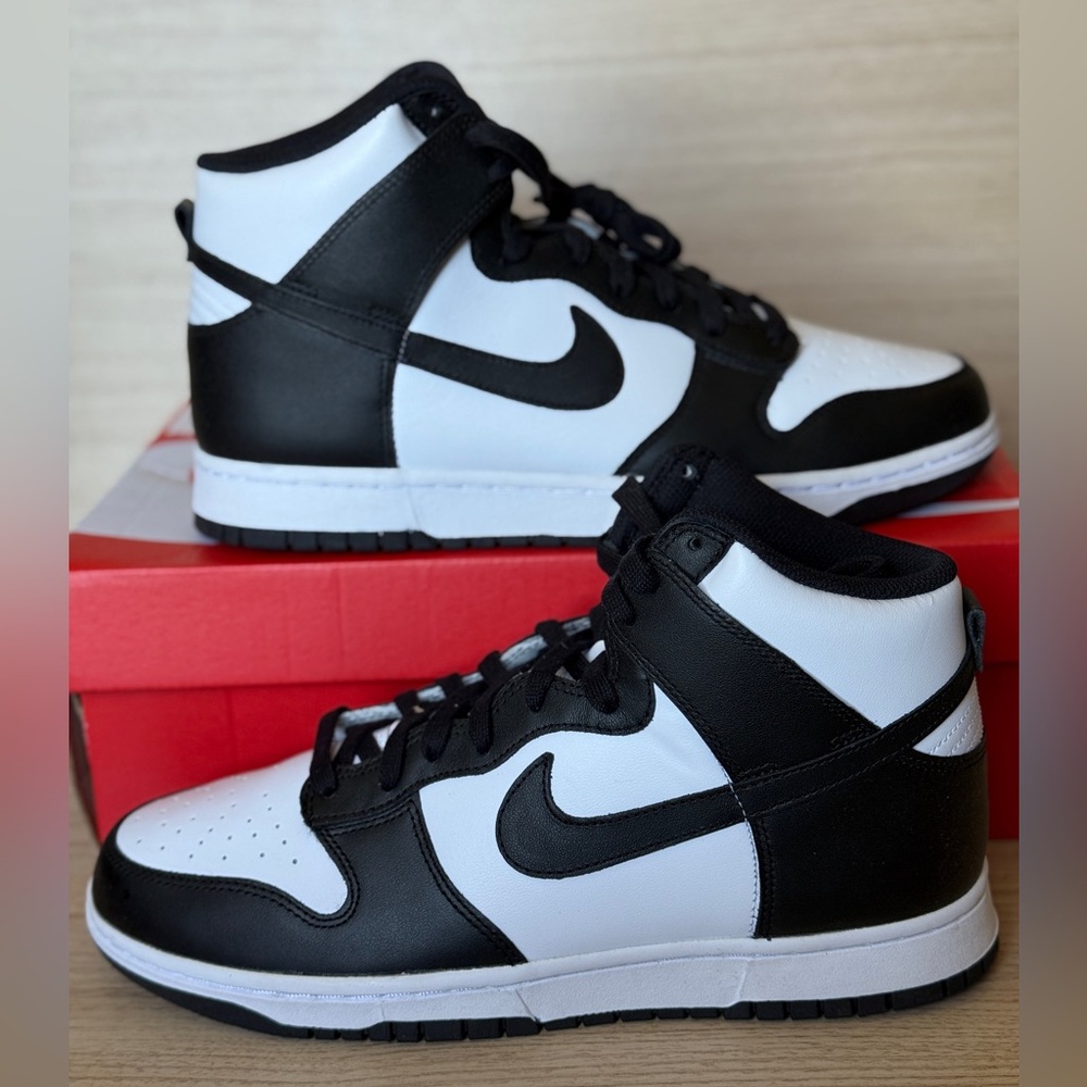 Nike Dunk High Panda